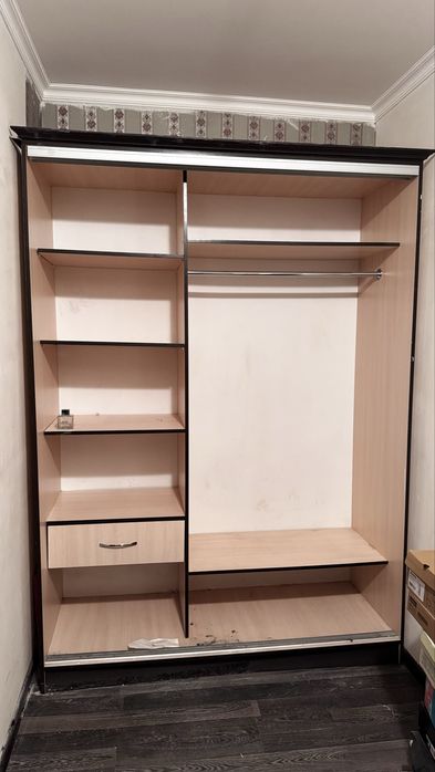 Шкаф купе в разобронном виде