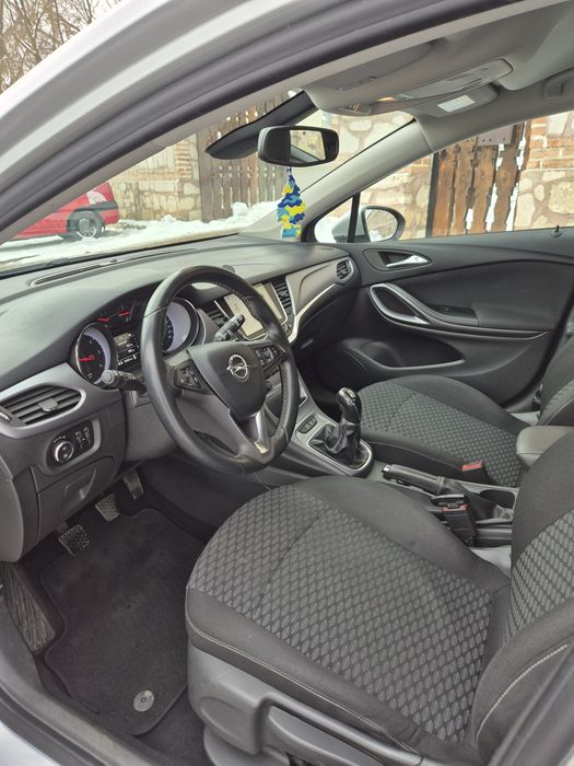 Opel Astra K 2017 diesel 1.6