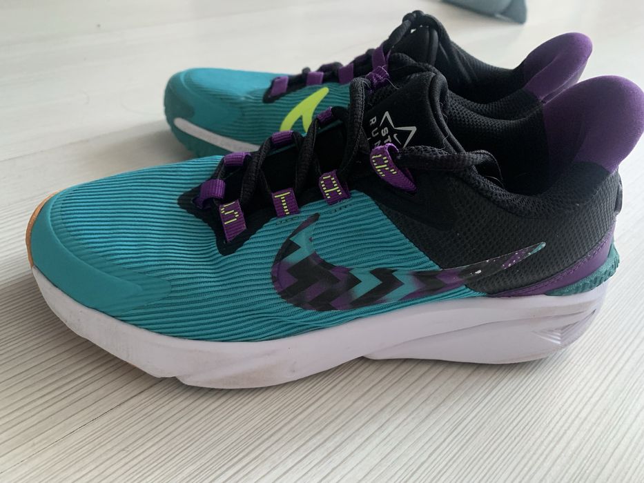 Три чифта Маратонки за 25€ Nike 35,5 и други