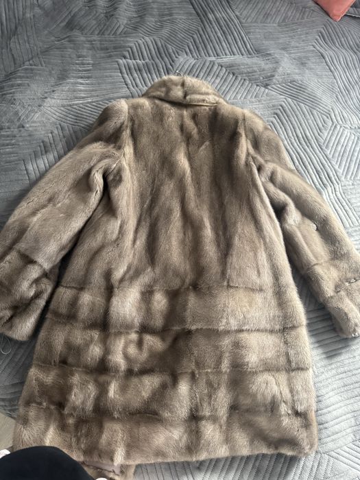 Норковая шуба продам новый