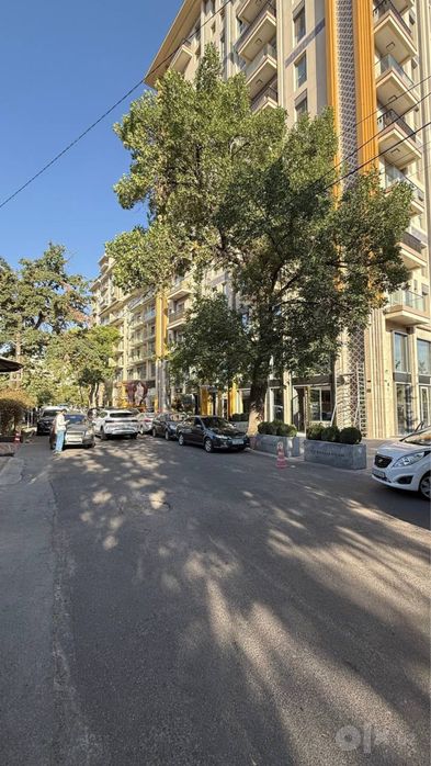 Сдаётся Дом под Офис - 1750 кв.м. - Mirabad Avenue