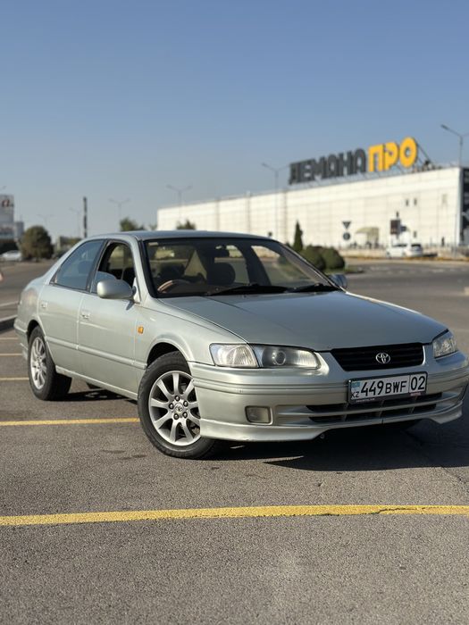Toyota Camry Gracia