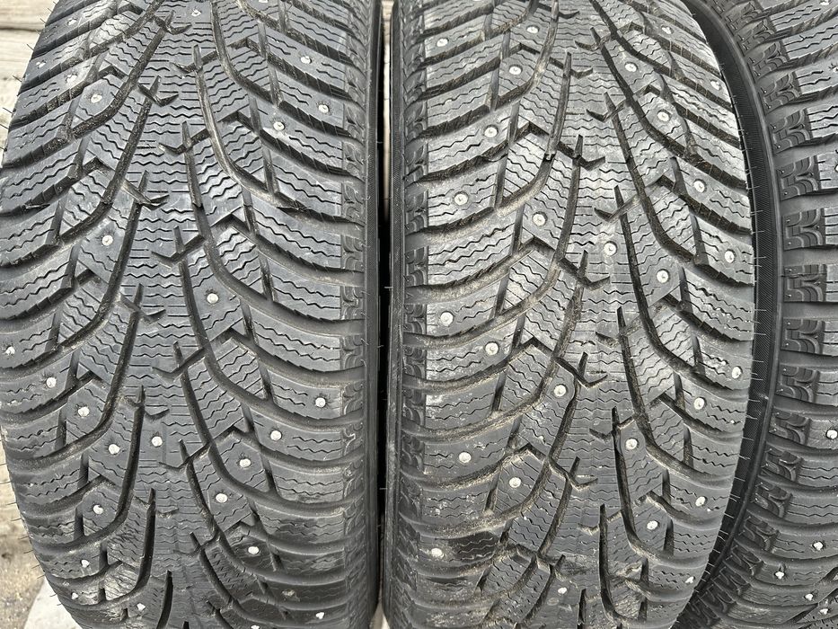 Продам зимние шины 215/60 16