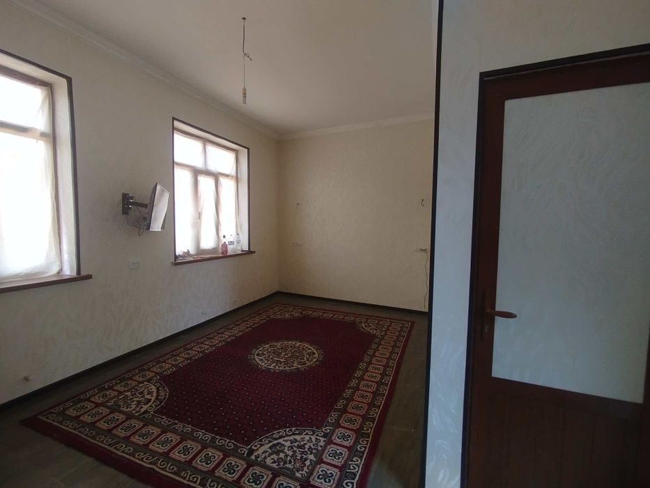 Nazarbek Ittifoqda 4 xonali uy! 2 padval, 2 sanuzel, kommuni