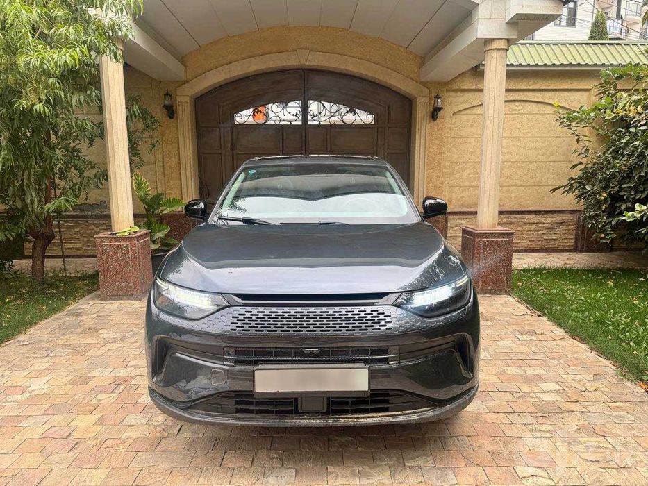 Leapmotor C11 Gibrid 2024 | 15 200 km | To’liq bronplyonka