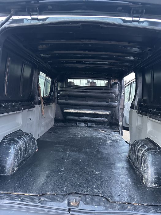 Vand Opel Vivaro 2.0D