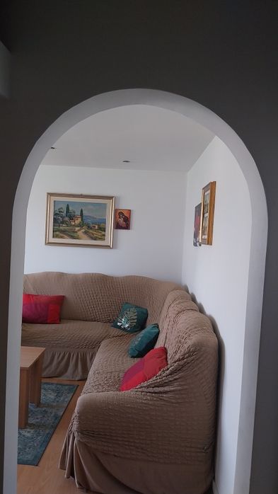 Vand apartament cu 2  camere zona Nord.