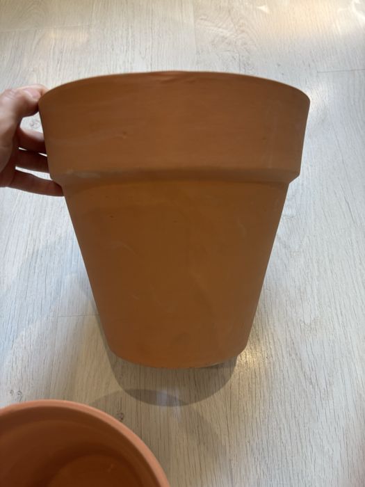 Керамические горшки для цветов