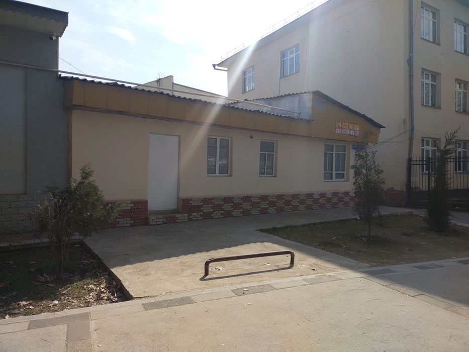 (Срочно) (сена за сотка) 1 линия Юнусабад Проспект Амир Темур шох куча