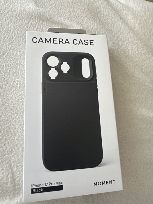 Кейс за iphone 17 pro max
