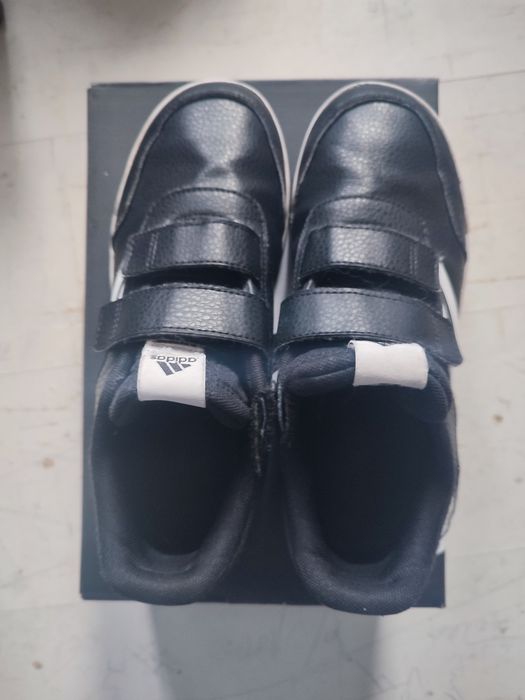 Adidas маратонки