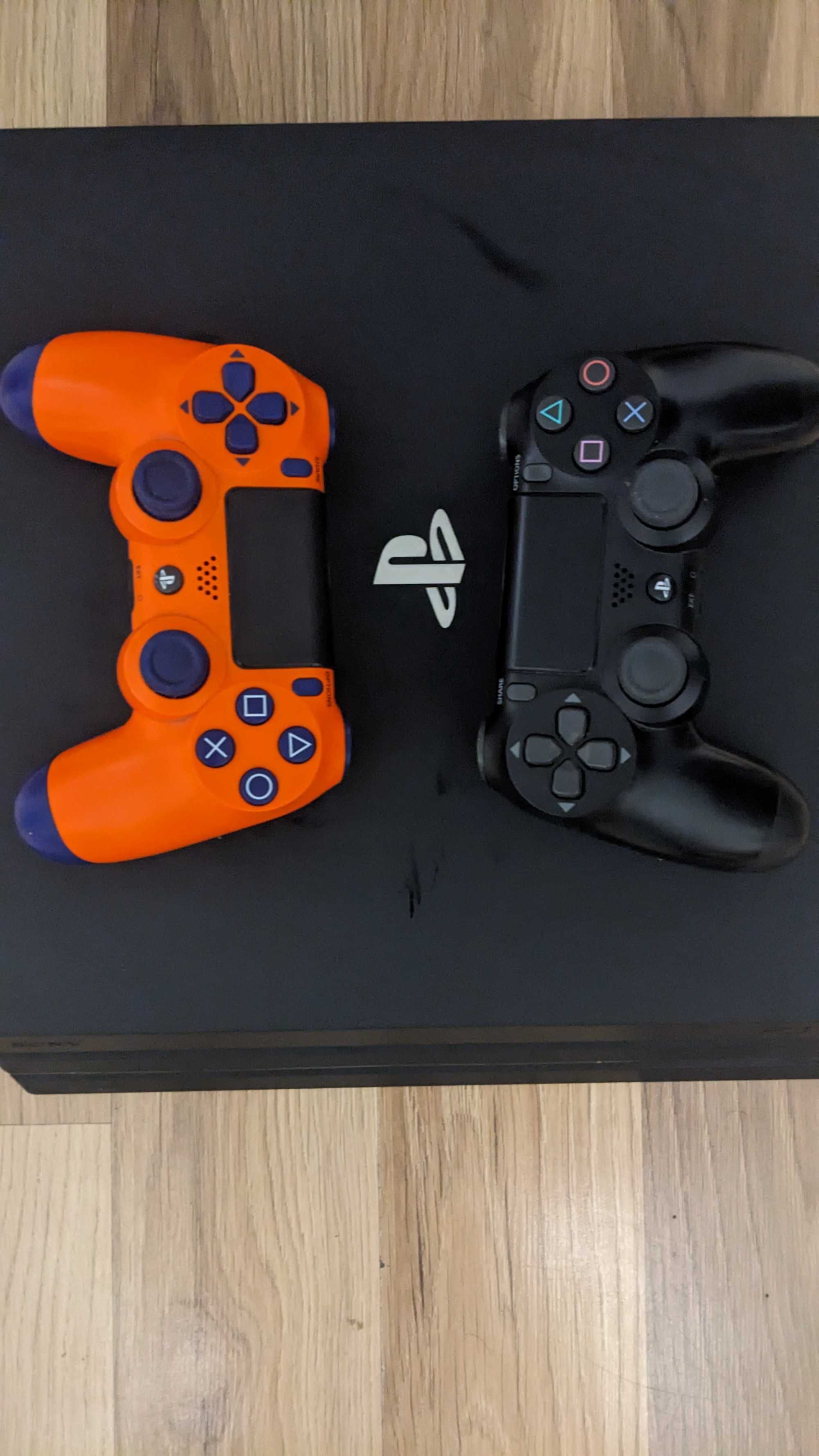 PS4 PRO 1TB + Два Джойстика гр. Пловдив Каменица 1 • OLX.bg
