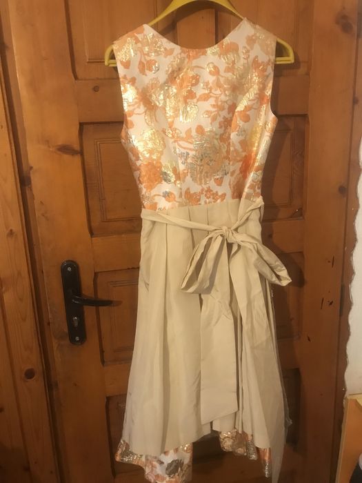 Уникална чисто нова немска носия