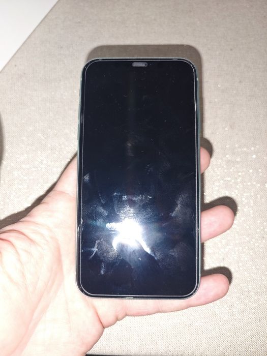 IPhone 11 / 64 GB Green