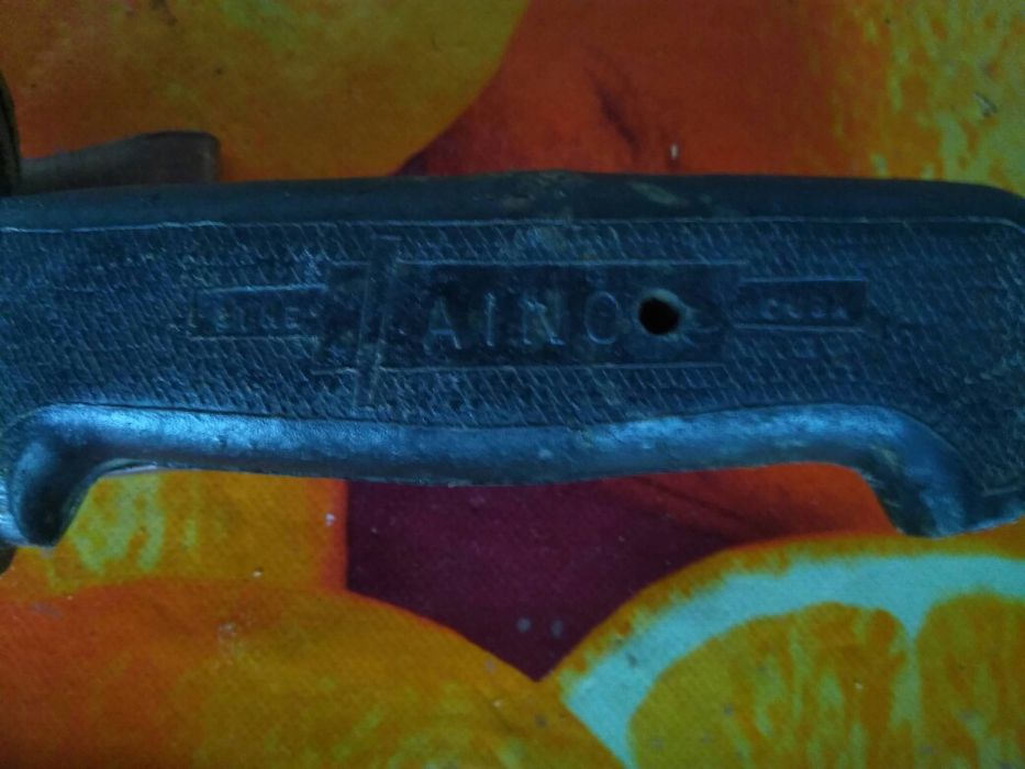 Продавам оригинално Кубинско антикварно Мачете