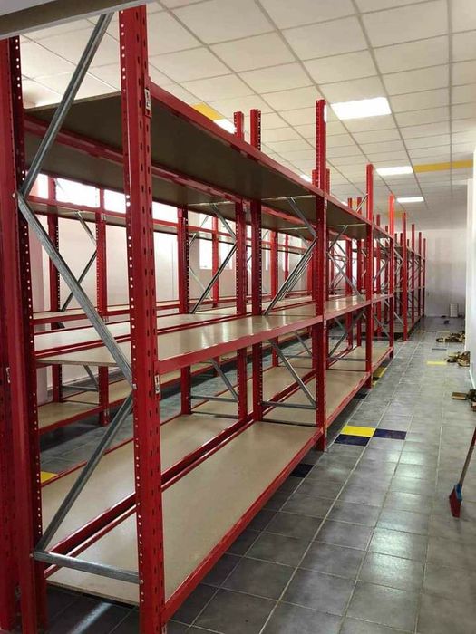 Vând rafturi metalice profesionale reglabile