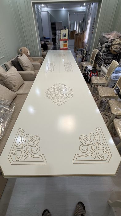 Продается Гостиный Стол