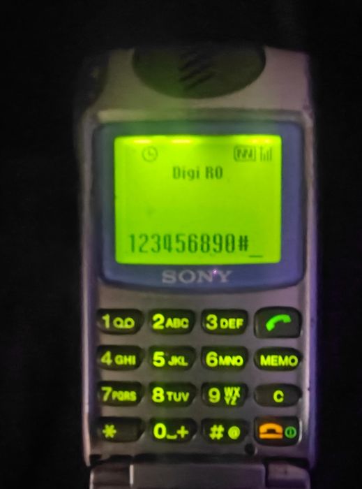 Sony CMD z5 ( decodat, baterie refacuta)