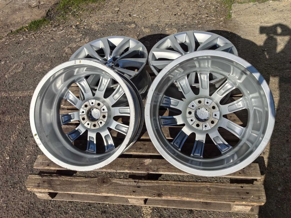 19 цола 5 х 120 мм БМВ Пета Серия Ф10 / Шеста серия Ф06 - Спорт Пакет