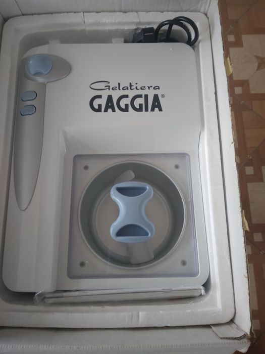 Mașina de înghețată gaggia