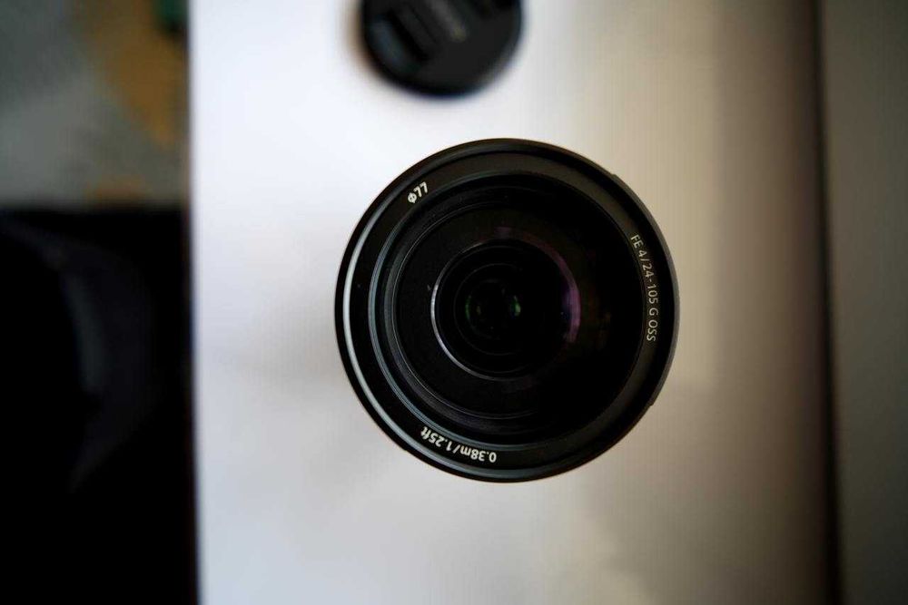 Sony FE 24-105mm f/4 G OSS