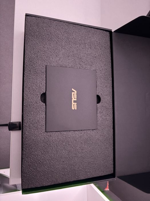 Nou Placă video Amd