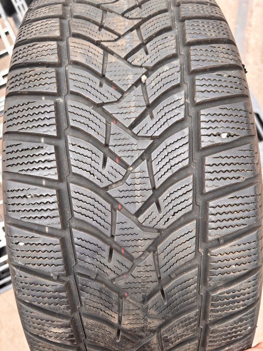 235/55/17 Continental 2 бр Dunlop 2023