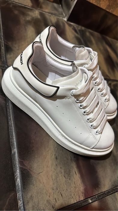 Alexader Mcqueen