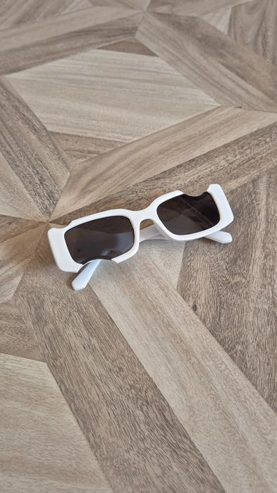 Ochelari de soare Off White Cady albi