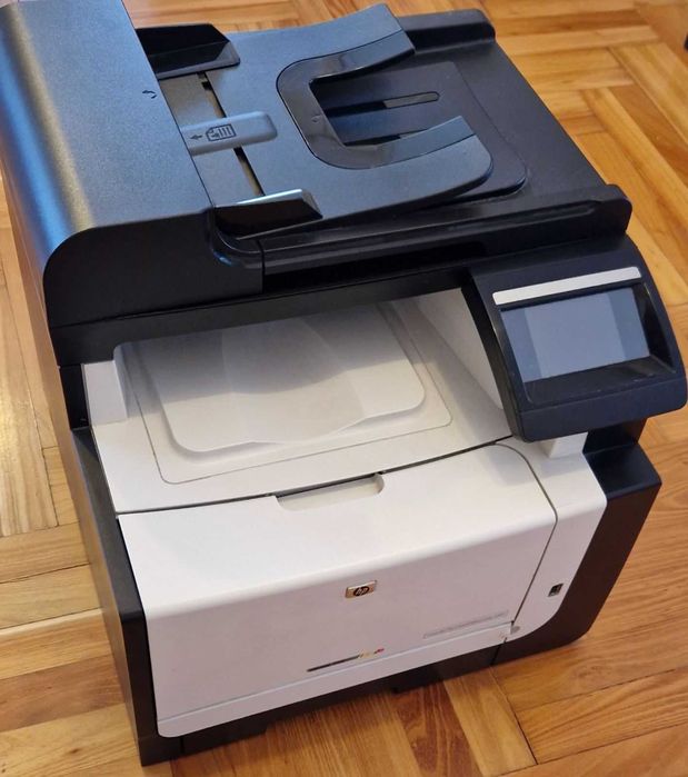 Принтер HP LaserJet Pro Colour