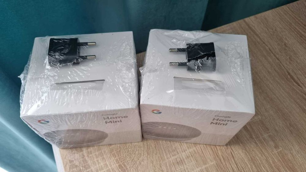 Vand 2 boxe inteligente Google Home Mini