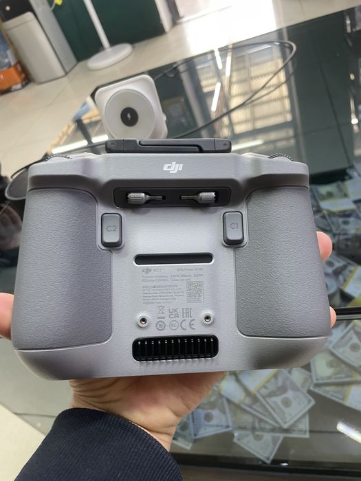 Дрон dgi mini 4pro