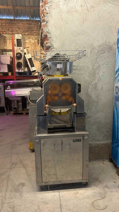 Машина за фрешове Zumex Speed Pro