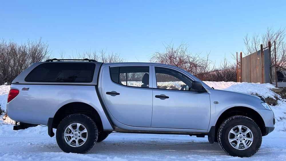 Vând Mitsubishi L200