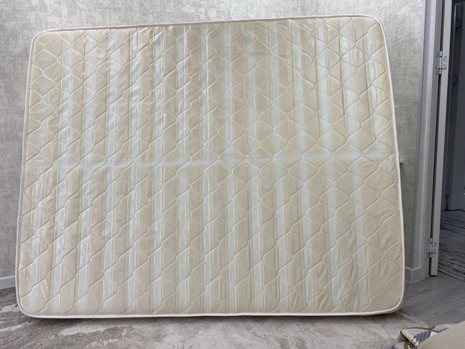 Продам срочно почти новый матрас