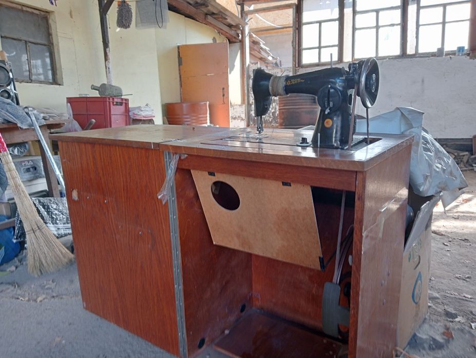 Швейная машинка.