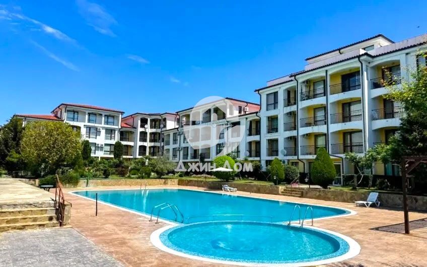 Двустаен апартамент с ГЛЕДКА МОРЕ в к-с „Рутланд Бийч 1“, с. Равда