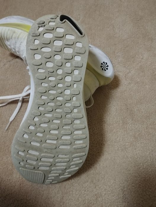 Маратонки Nike 41 номер