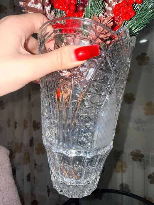 Ваза хрустальная