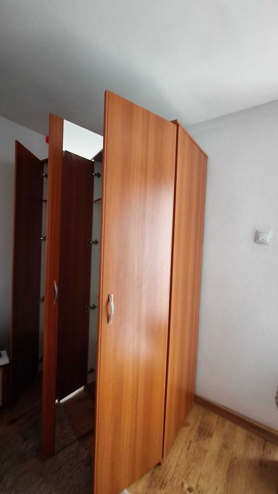 Vând dormitor complet