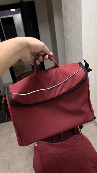 Всесезонная прогулочная коляска