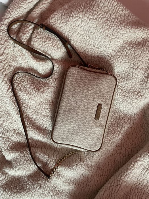 Стилна чанта Michael Kors – оригинал
