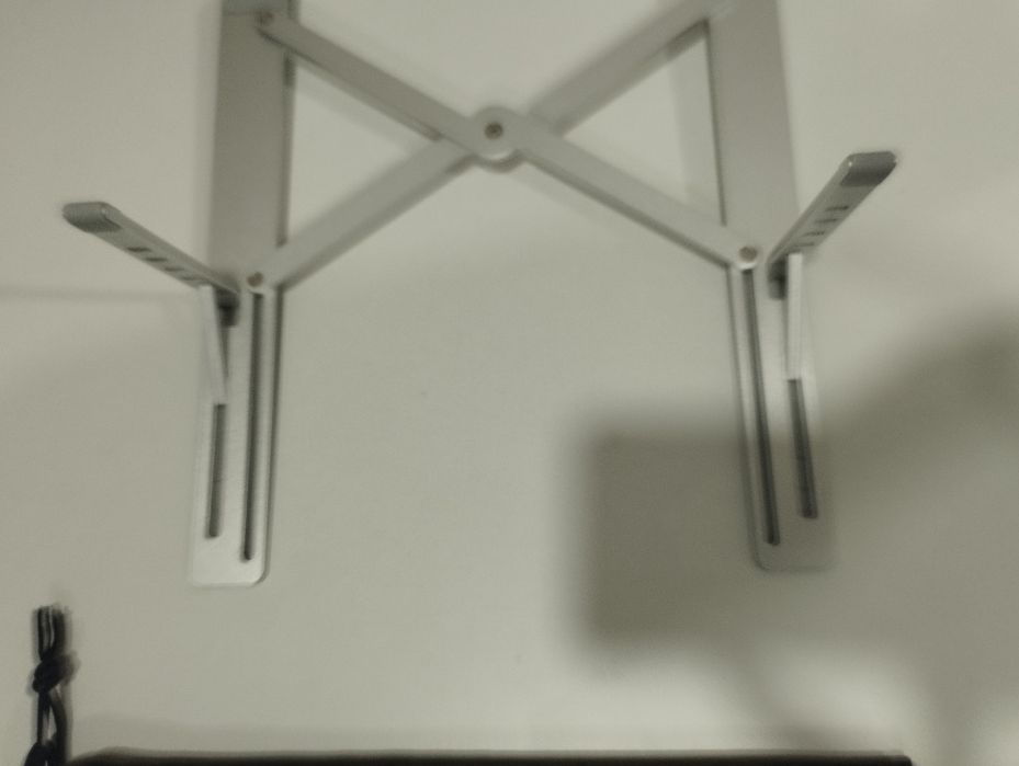 Подставка для ноутбука Ugren