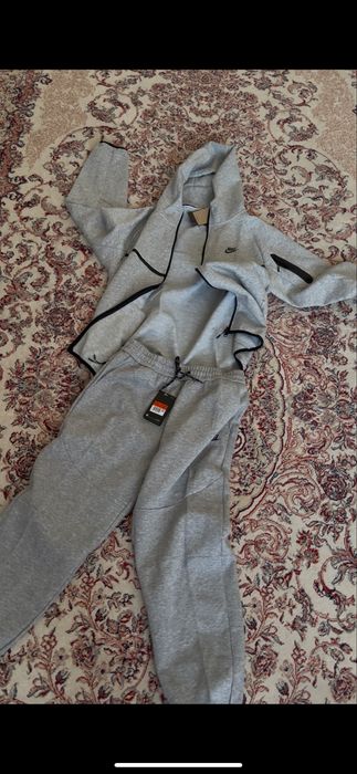 tech fleece серый
