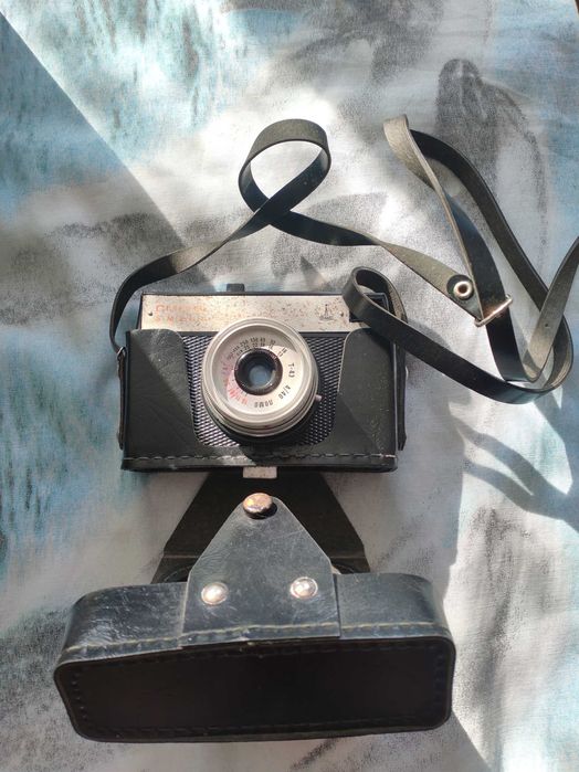 Продавам фотоапарат смяна 8