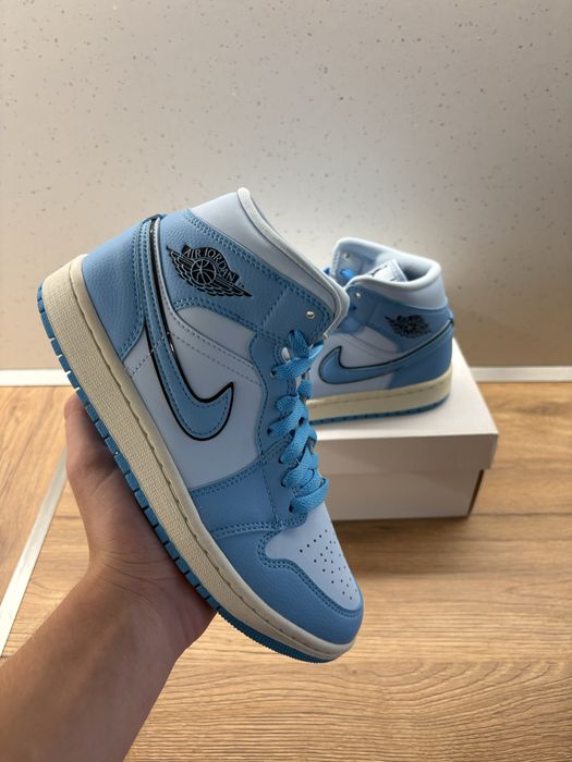 Jordan 1 Mid 38,5