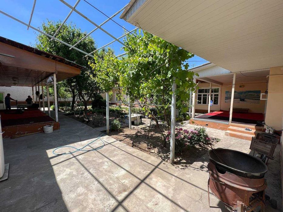 Srochna Xonadondan 3 sotix yer sotiladi (Akfa medline ro'p. mahalla)