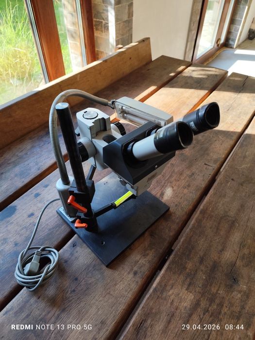 Vând Microscop Stereo Profesional ZEISS (West Germany) - Calitate Industrială pentru Atelier, Electronice sau Bijuterie