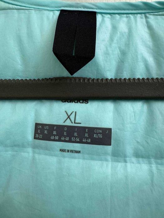 Легкая куртка пуховик Adidas Varilite , размер XL (52/54)