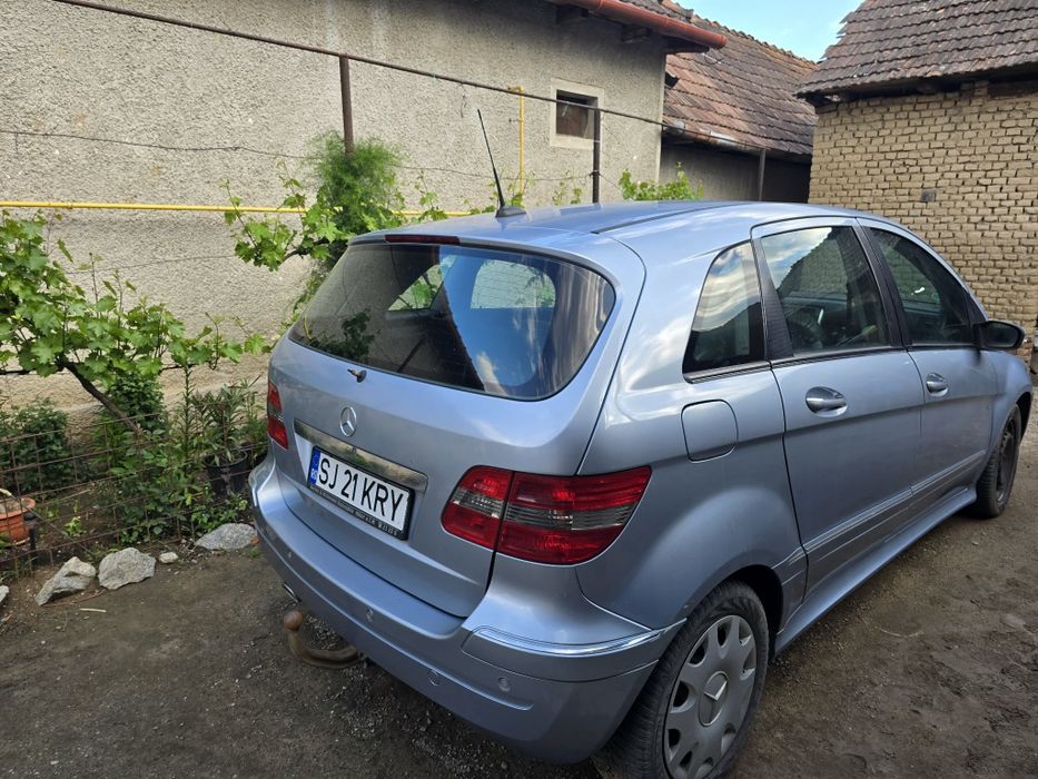 Vând Mercedes Benz B 200 CDI 2006